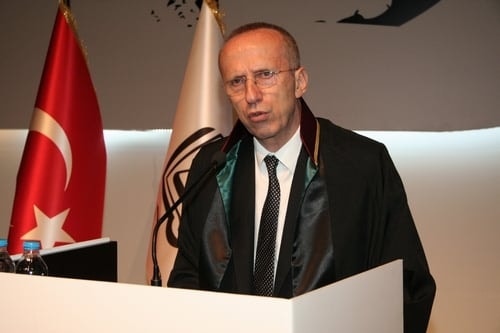 Ümit Kocasakal İstanbul Barosu Başkanlığına Yeniden Seçildi 

 - 107