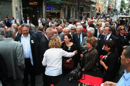 Av. Cengiz Kayıtmazer Son Yolculuğuna Uğurlandı
 - 13