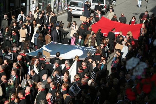 Barolar “Yargıya Ve Ülkeye Sahip Çıkma” Yürüyüşü Yaptılar - 17