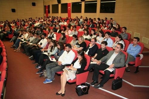 Adil Yargılamanın Teminatı Avukattır
 - 19