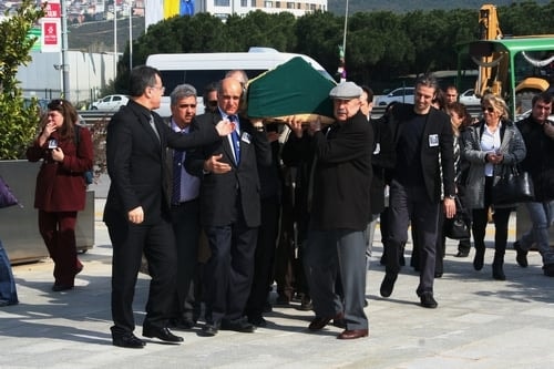 Örnek İnsan Av. Ekrem Erdal Üner’İ Son Yolculuğuna Uğurladık
 - 2