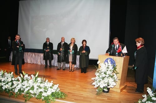 Mesleklerinde 25, 30, 35 Yılını Dolduran Toplam 693 Meslektaşımıza Plaket Verildi
 - 29