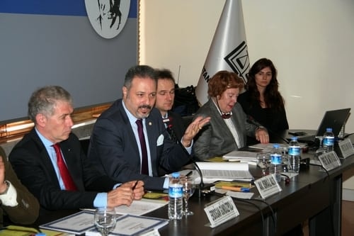 Rusya Federasyonu Hukukçularıyla Birlikte Rusya Ve Türkiye’De Tahkimin Rolü Ve Önemi Konferansı

 - 35