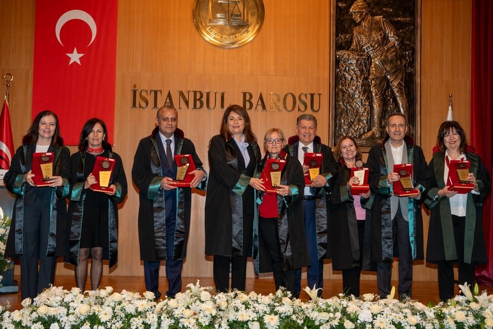 Meslekte 25, 30 ve 35 Yılını Dolduran Meslektaşlarımıza Plaket Verildi - 151