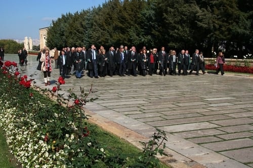 İstanbul Barosu Heyeti Anıtkabir’De Ata’Nın Huzurunda

 - 6