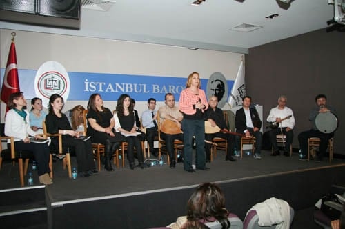 Türkü Gecesinde Her Yöreden Türküler

