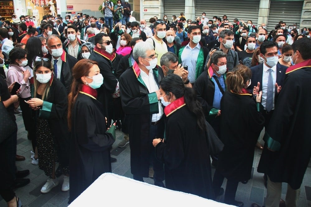 İstanbul Barosu Avukatları Destek Nöbetinde… - 8