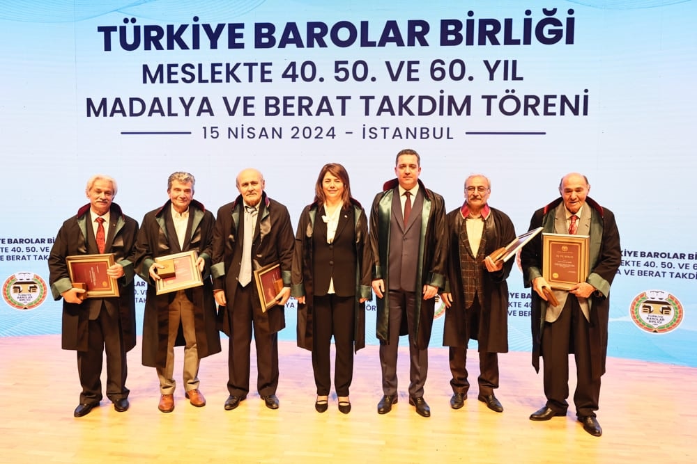 Meslekte 40, 50 ve 60 Yılını Dolduran Meslektaşlarımıza Plaket Verildi - 254