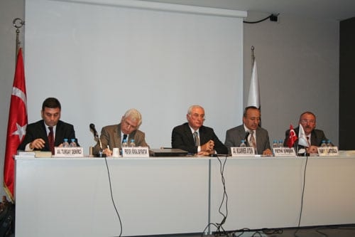 İnternet Yasasında Bıçak Sırtı:
Özgürlük Mü? Güvenlik Mi? - 4