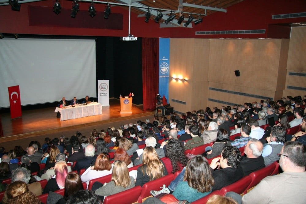 Hukuksal Gerçeklikler Bağlamında Anayasa Değişikliği - 56