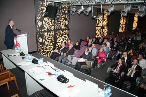 Devrim Yasalarının İçi Boşaltılıyor

 - 2