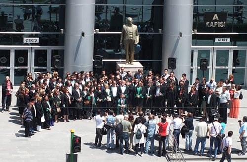 Eskişehir Barosu'ndan İstanbul Barosu'na Destek Açıklaması 

