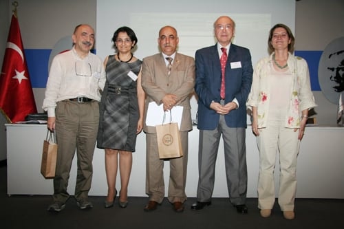 Hukuk Ve Tıp Mensupları Arasında Ortak Dil
 - 70