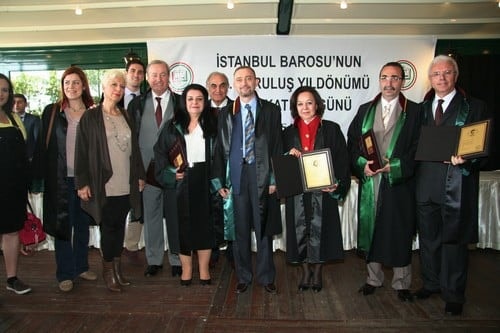 Hukuk Devleti Tesis Edilene, Yargı Bağımsız Olana Kadar, Bedeli Ve Pahası Ne Olursa Olsun Bu Mücadeleyi Birlikte Sürdüreceğiz - 321