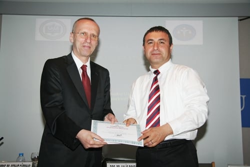 Tıbbi Uygulama Hatalarına Yaklaşım
 - 26