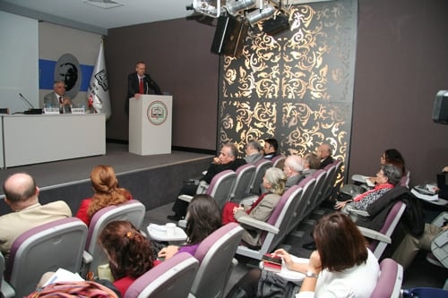 İnsan Haklarında Bir Arpa Boyu Yol
 - 9