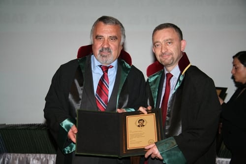 Mesleklerinde 25, 30, 35 Yılını Dolduran Toplam 693 Meslektaşımıza Plaket Verildi
 - 104