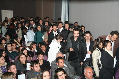 Oylar Eşit Çıkınca Seçim Ertelendi - 20