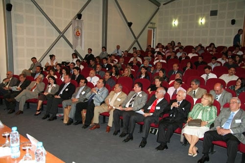 Sem Kurultayında
Avukatlık Mesleğinin Geleceği Ve Staj
Konusu Tartışıldı - 5