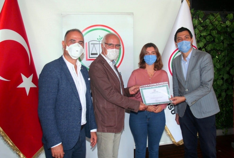 CMK ve Spor Hukuku Eğitimin Tamamlayanlara Sertifika Verildi - 35