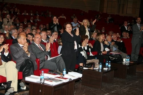 Ümit Kocasakal İstanbul Barosu Başkanlığına Yeniden Seçildi 

 - 96