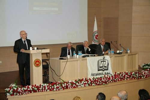 Hukuk Eğitimi Büyük Bir Kaosa Sürüklenmiştir - 91