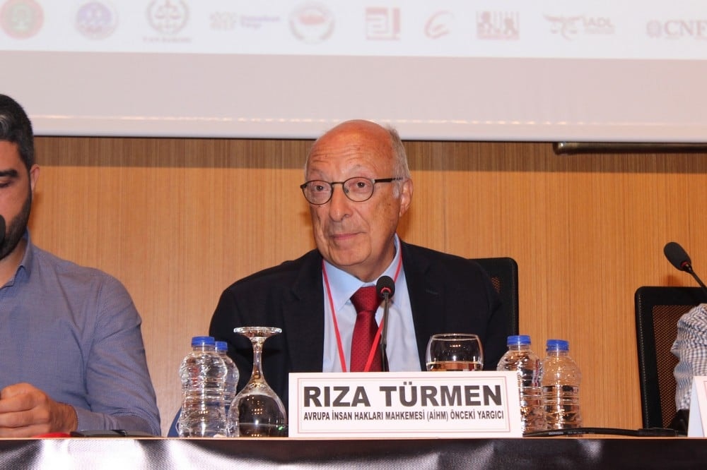 Uluslararası Konferans: ‘Ayın Karanlık Yüzü’ - 157