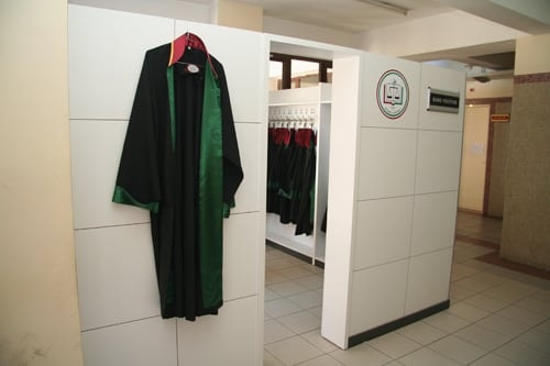 Bakırköy Adalet Sarayında Çağdaş Mekân Düzenlemeleri
 - 14