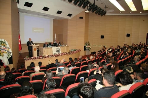 Hukuk Eğitimi Büyük Bir Kaosa Sürüklenmiştir - 94