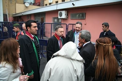 Çydd Davasında Baro Gözlemci

 - 9