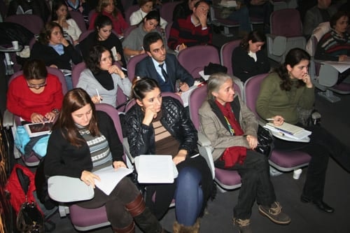 Kadın Hakları Ve Aile İçi Şiddet Semineri Devam Ediyor
 - 17