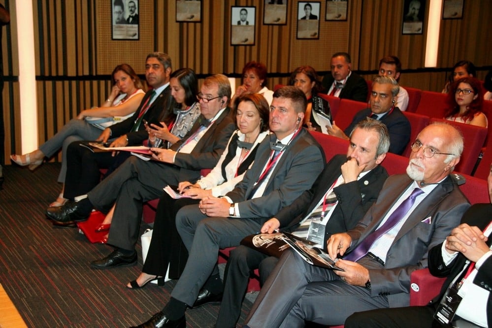 Uluslararası Konferans: ‘Ayın Karanlık Yüzü’ - 12