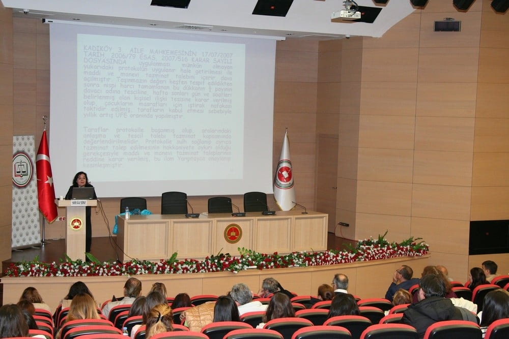 Kadın Hakları ve Aile İçi Şiddet” Konulu Sertifika Programı Devam Ediyor - 72