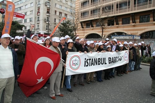 1 Mayıs Coşkuyla Kutlandı

 - 24