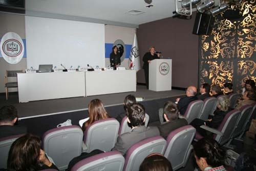 İstanbul Barosu Dış İlişkiler Merkezi Tarafından Düzenlenen
“Sınırlar Ve Sığınmacılar: Bir Suriye Örneği “ Konulu Toplantı Yapıldı - 4