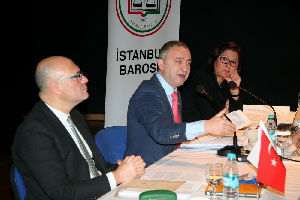 Hukuksal Gerçeklikler Bağlamında Anayasa Değişikliği - 47