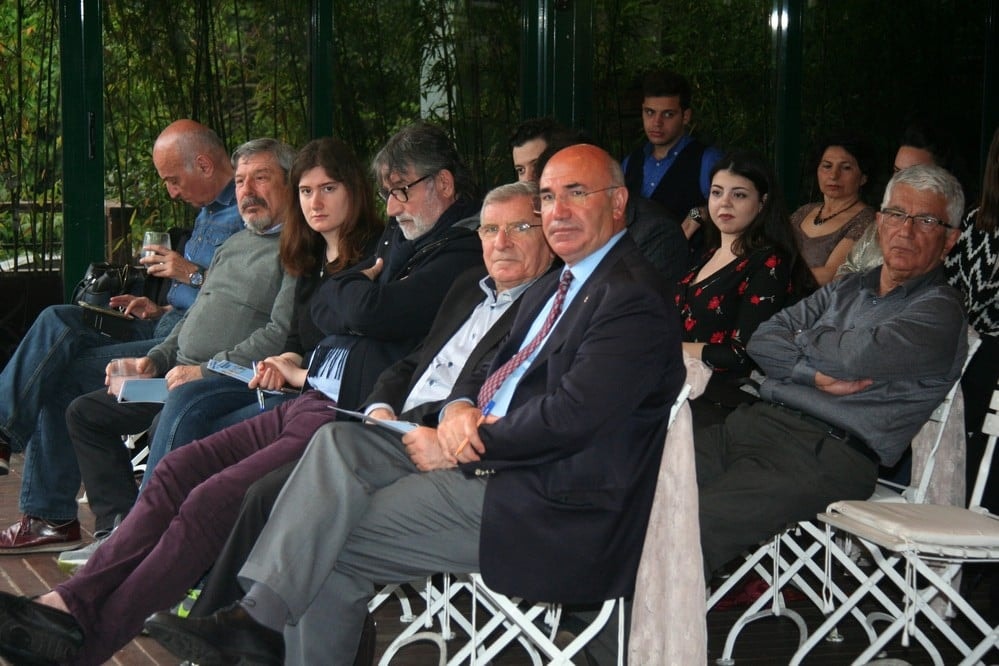 Tarihte Haksız Yargılamaların Gölgesinde Savunmanın Savunulması – II - 17