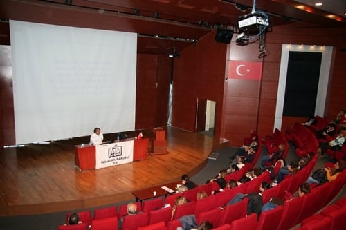 Kadın Hakları Ve Aile İçi Şiddet Konulu Sertifika Programı Devam Ediyor

 - 29