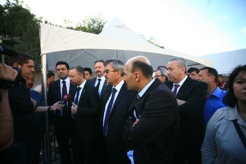 İstanbul Barosu Başkan Ve Yönetim Kurulu Üyeleri, Acıyı Paylaşmak, İncelemelerde Bulunmak İçin Soma’Daydı

 - 18