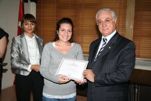 Fikri Ve Sınaî Mülkiyet Hukuku Vı. Eğitim Programını

Tamamlayanlara Belgeleri Verildi 
 - 7