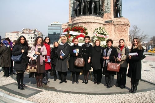 Kadını Ve Erkeği Eşit Bir Türkiye Çağdaştır

 - 30