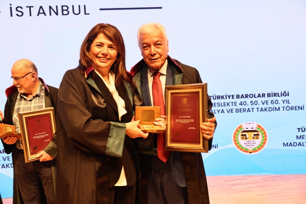 Meslekte 40, 50 ve 60 Yılını Dolduran Meslektaşlarımıza Plaket Verildi - 165