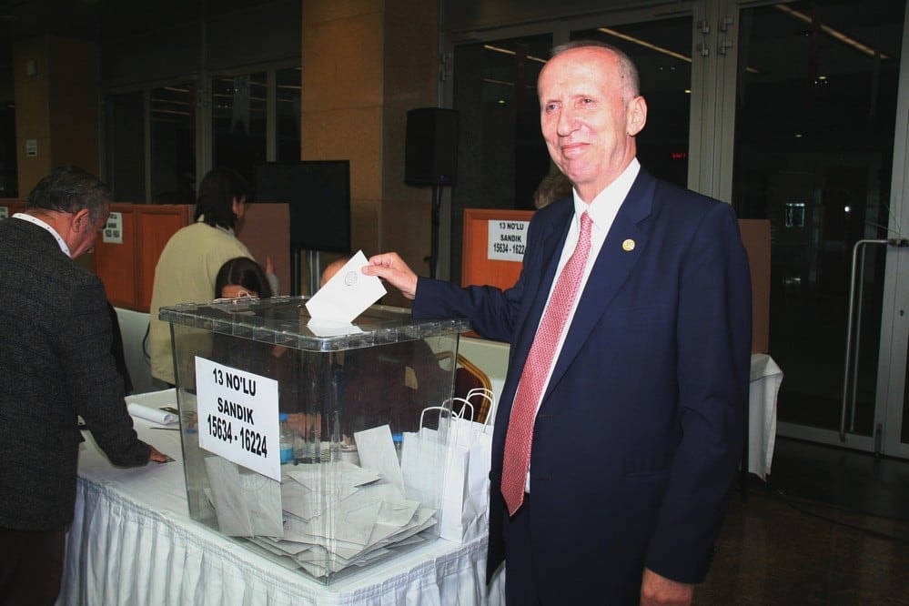 Başkan Durakoğlu Güven Tazeledi - 495