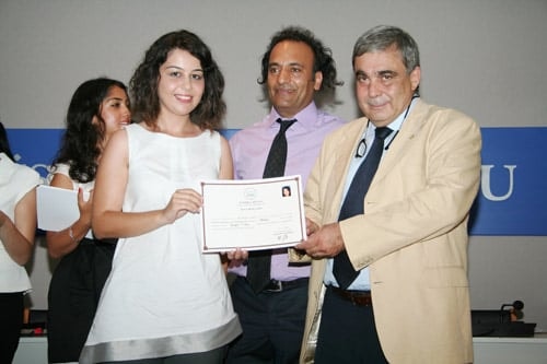 19.Dönem Hukuk İngilizcesi Ve Terminolojisi Derslerini Tamamlayanlara Katılım Belgeleri Verildi - 11