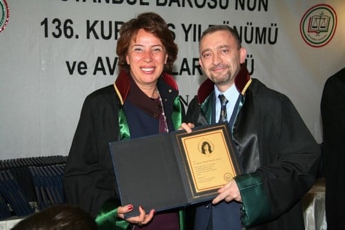 Hukuk Devleti Tesis Edilene, Yargı Bağımsız Olana Kadar, Bedeli Ve Pahası Ne Olursa Olsun Bu Mücadeleyi Birlikte Sürdüreceğiz - 162