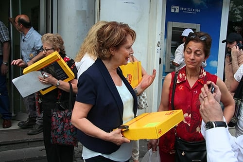 Kampanyada Toplanan Bir Milyonu Aşkın İmza 
Tbmm Başkanlığına Gönderildi - 5