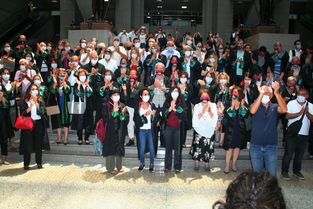 Avukatların Direnişi Sürüyor - 24