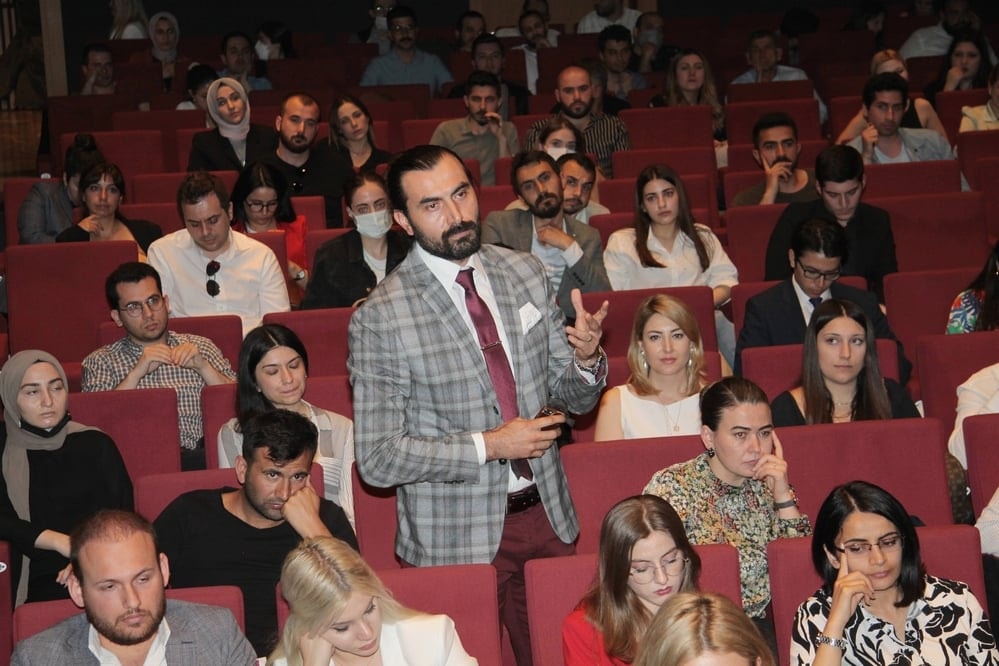 İstanbul Barosu Staj Eğitim Merkezi Seminerleri 22 - 17