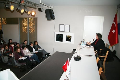 Kadın Hakları Ve Aile İçi Şiddet Semineri Devam Ediyor
 - 5