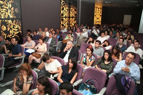 Cumartesi Forumları Sona Erdi
 - 12